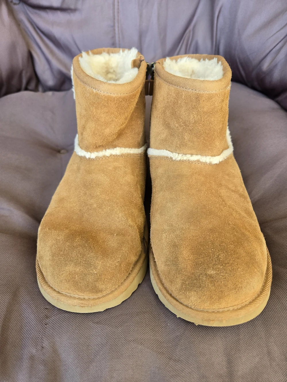 UGG Short Shearling-Lined Boots - Chestnut